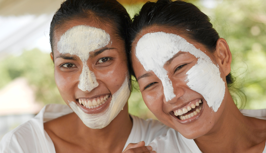 Clay Mask Benefits: Why They’re A Must For Acne-Prone Skin